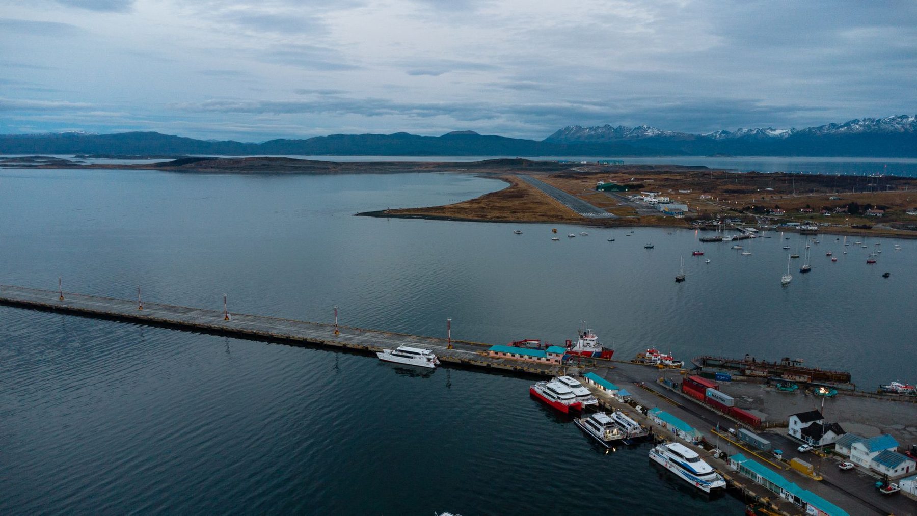Representante legal de empresas extranjeras — Asesorías Integrales, Punta Arenas